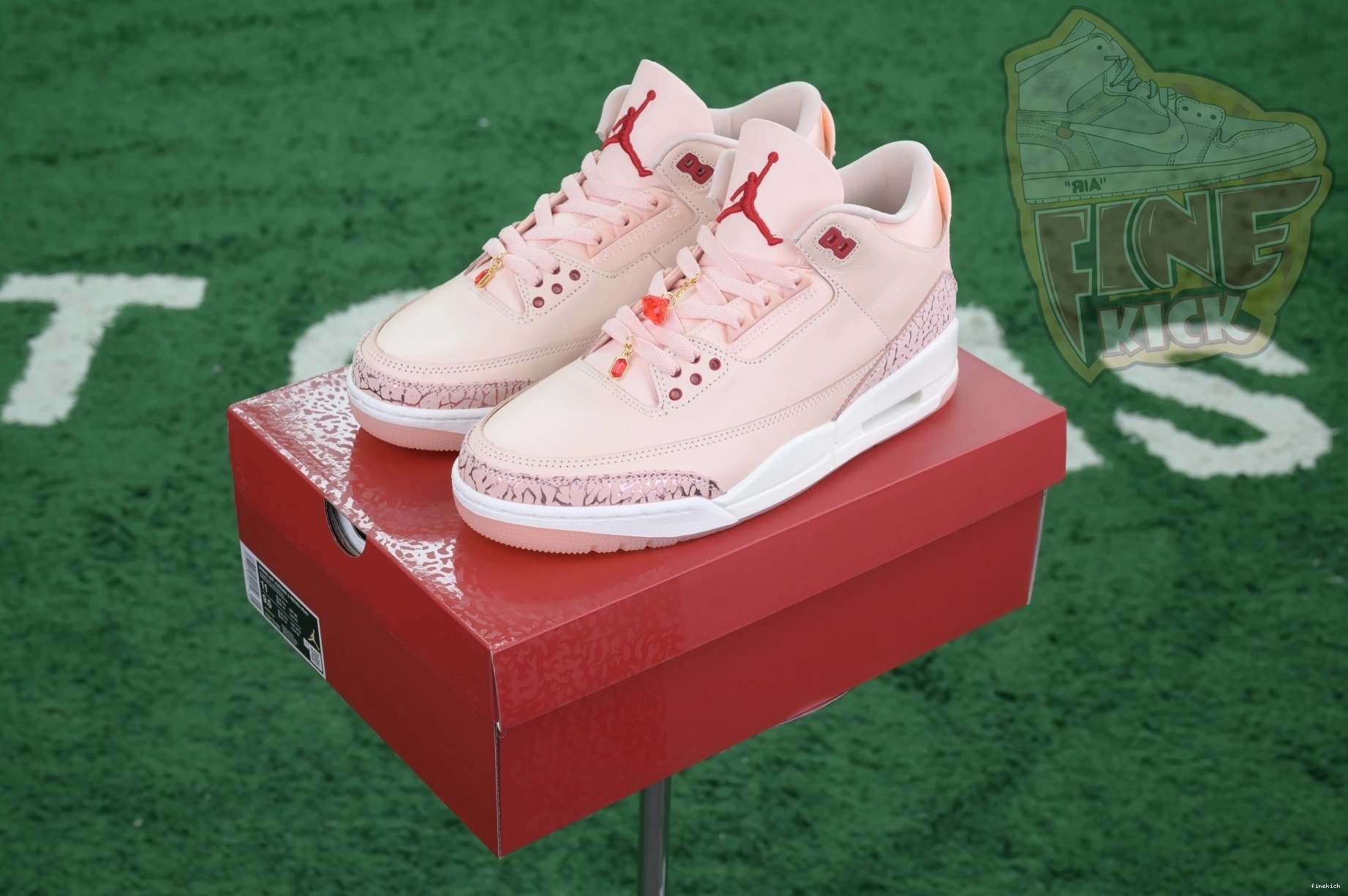 3 Jordan Valentine's Air Jordan Day 1017